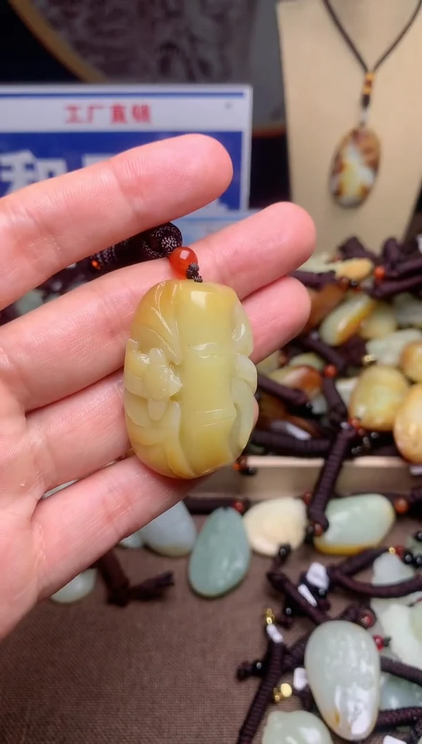 【闪购商品】和田玉颈饰未镶嵌1