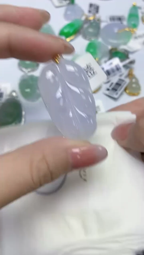 颈饰18K金镶嵌翡翠天然缅甸翡翠A货百元以上9元证书费自理