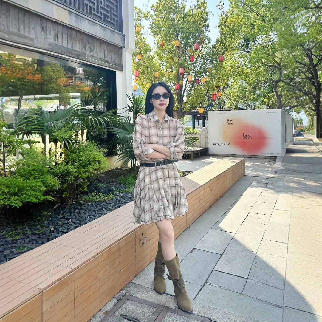 衬衫连衣裙女2025新款夏气质度假格子设计感小个子短裙