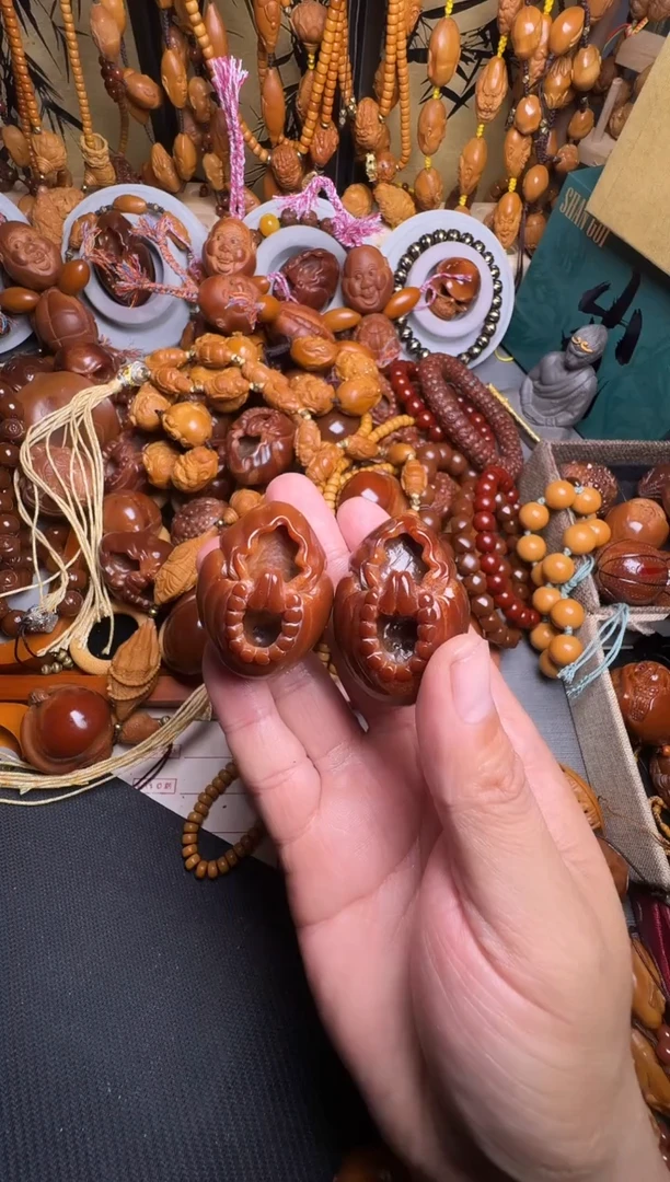 手串橄榄核无相佛一对