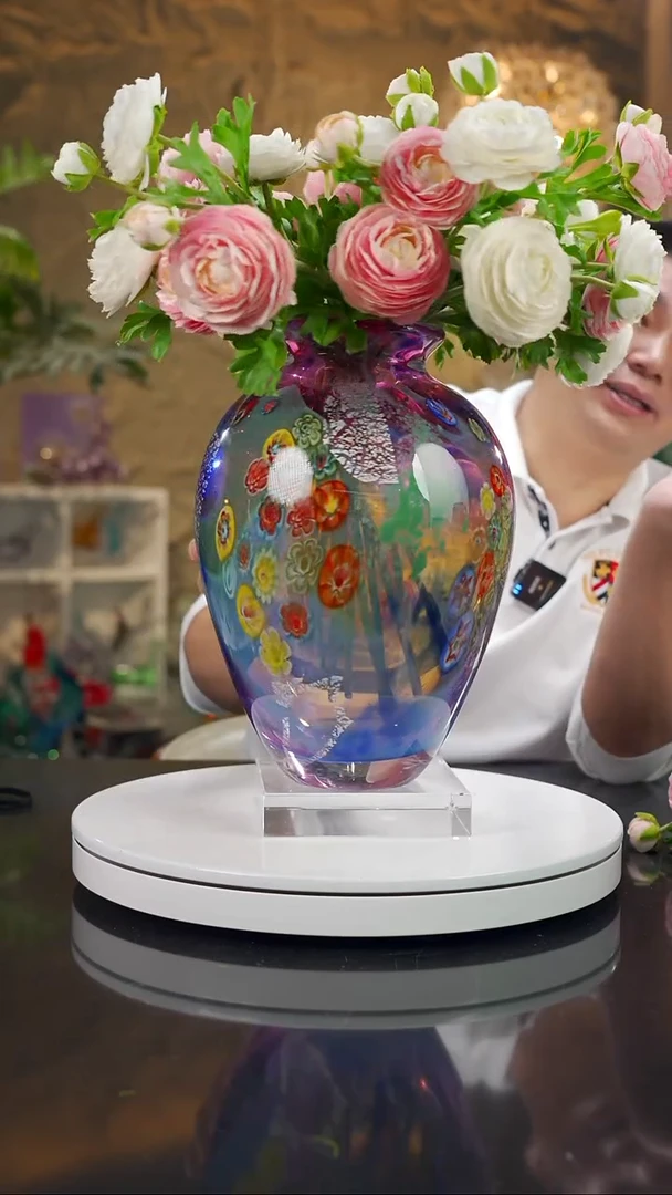摆件设计款彩色花瓶