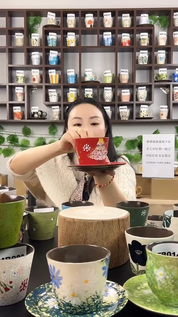 摆件陶手工手绘红色圣诞杯碟套装MTB037
