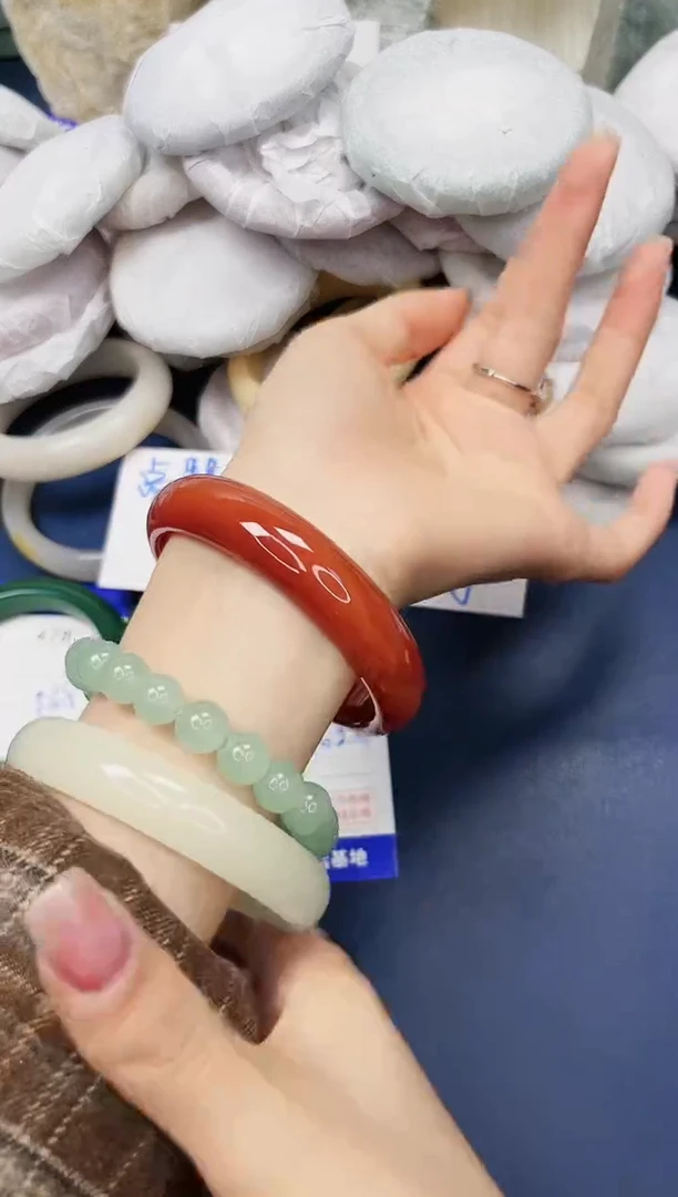 【闪购商品】石英质玉手镯未镶嵌479-玛瑙-圈口62