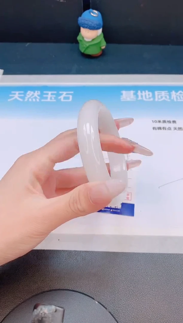 石英质玉手镯未镶嵌1L75-61