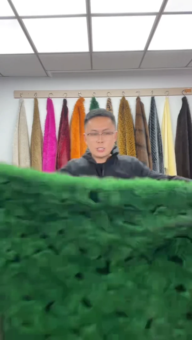 聚酯纤维绿色大地毯 成品