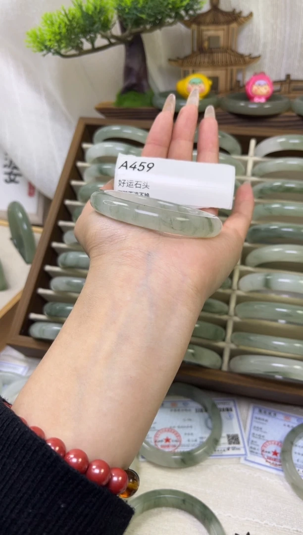 未镶嵌手镯石英质玉微瑕459