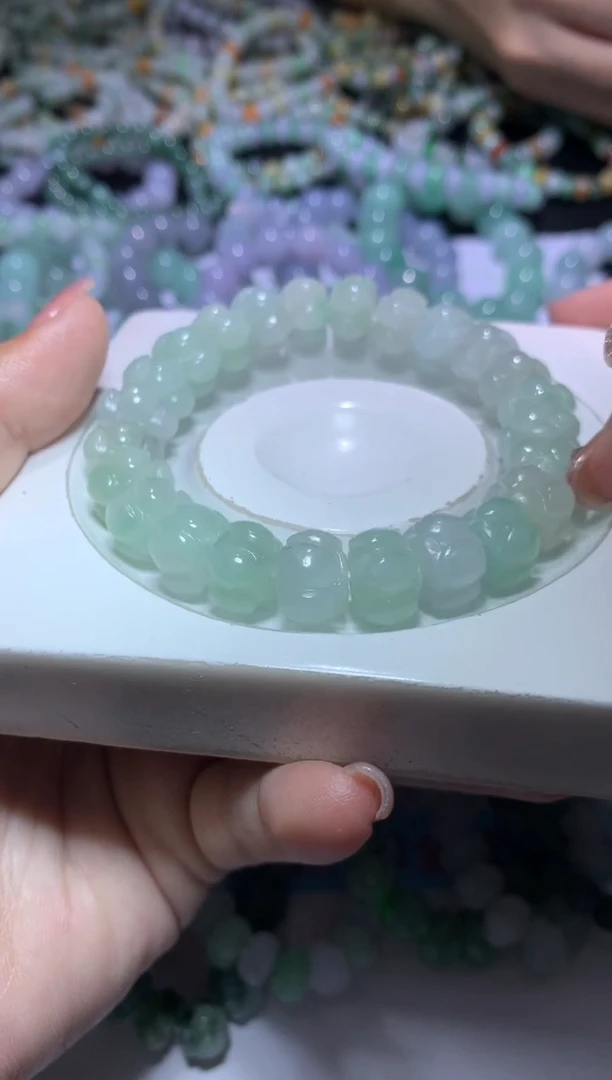 定制翡翠未镶嵌CXX014973