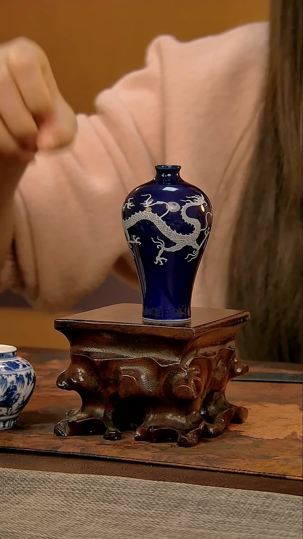 瓷片景德镇陶瓷白龙纹梅瓶