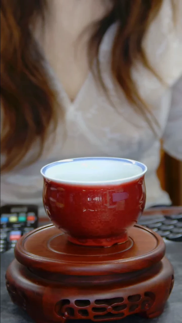 杯宝石红釉青花双狮纹压手杯#5041#