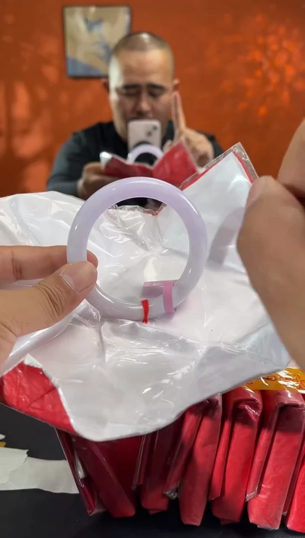 未镶嵌手镯翡翠翡翠手镯 57