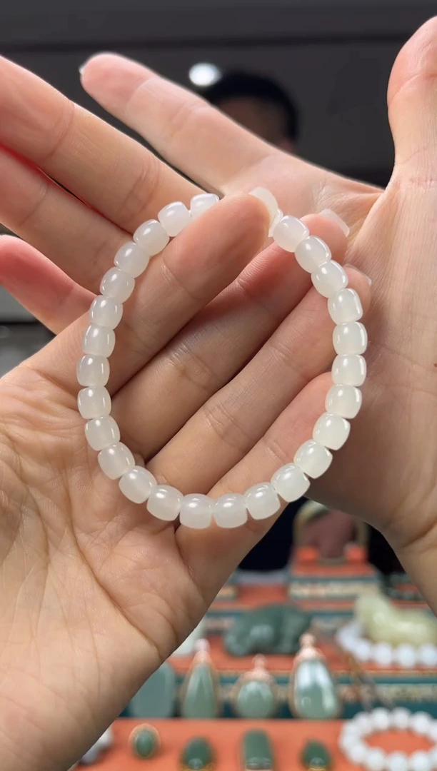 和田玉未镶嵌颈饰佩佩7mm左右