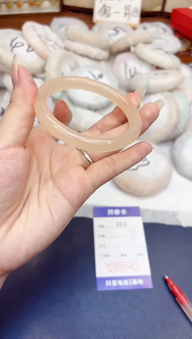 石英质玉手镯未镶嵌203-美人条藕粉-圈口57