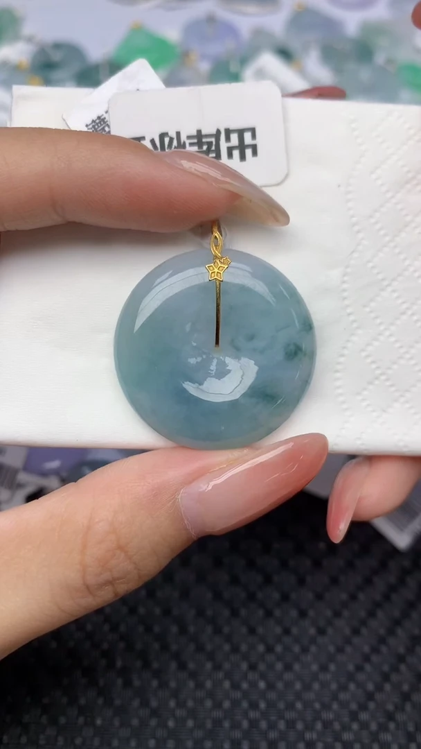 翡翠18K金镶嵌颈饰 天然翡翠a货