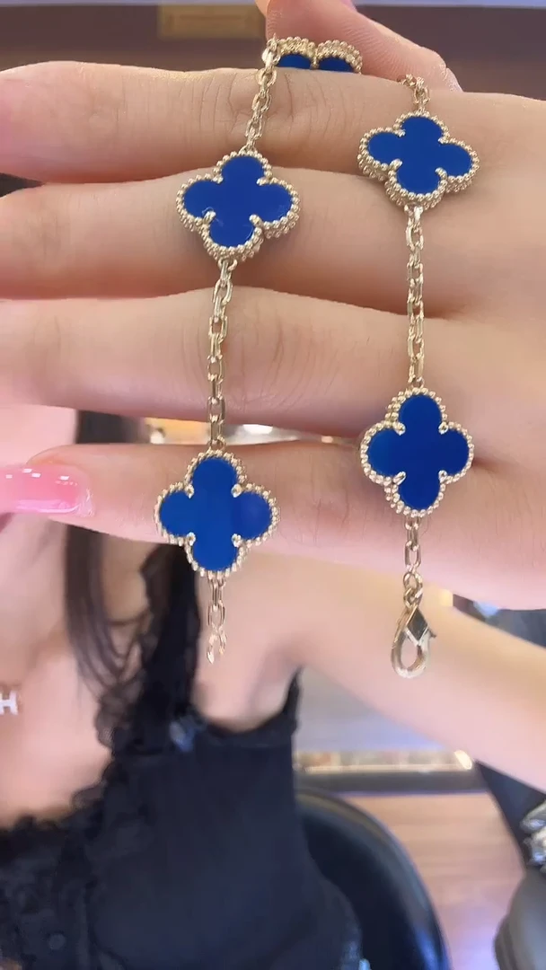 18K金镶嵌手链玛瑙/玉髓手链