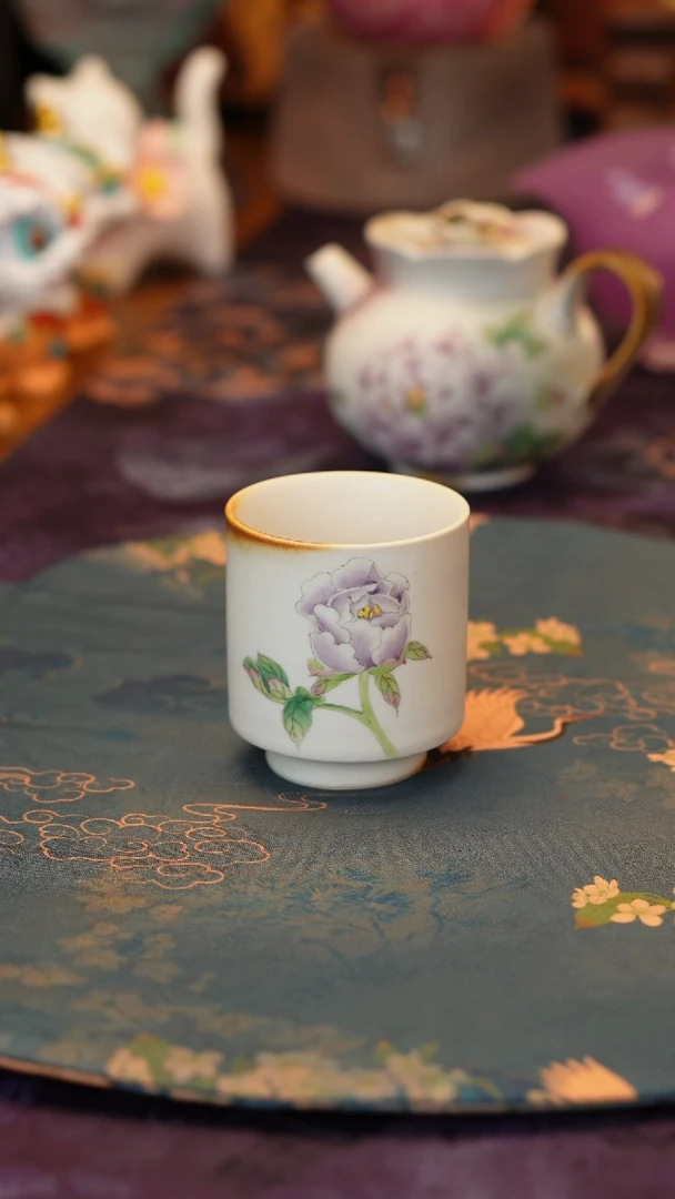 【闪购商品】紫牡丹直口杯········