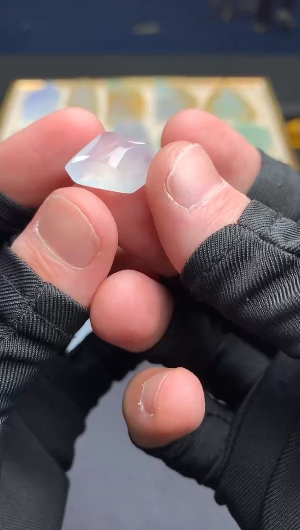 【闪购商品】定制翡翠未镶嵌