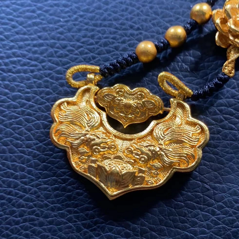 d05时尚百搭精品吊坠