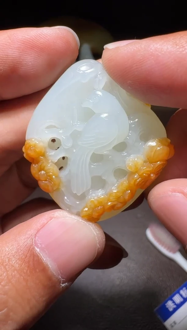 未镶嵌和田玉挂件和田玉