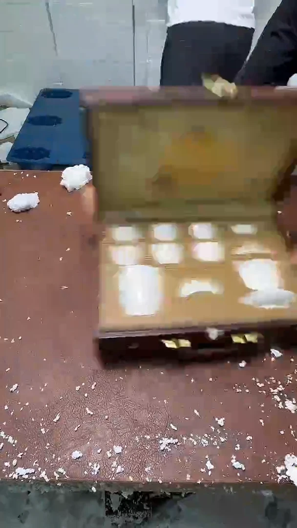 瓷片@@@@@@@@@@@@@@@@@@@