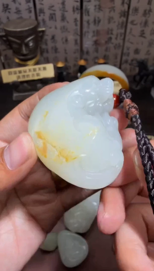 未镶嵌和田玉挂件和田玉