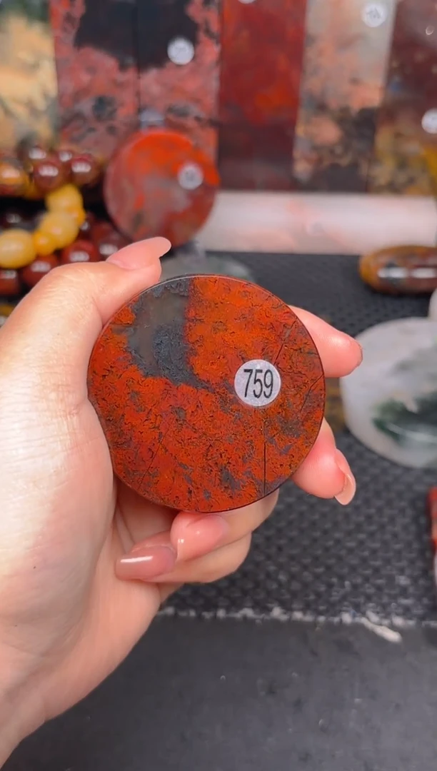 玉 桂林鸡血玉印章摆件759