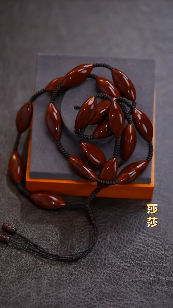 吊坠橄榄核M**李橄榄核