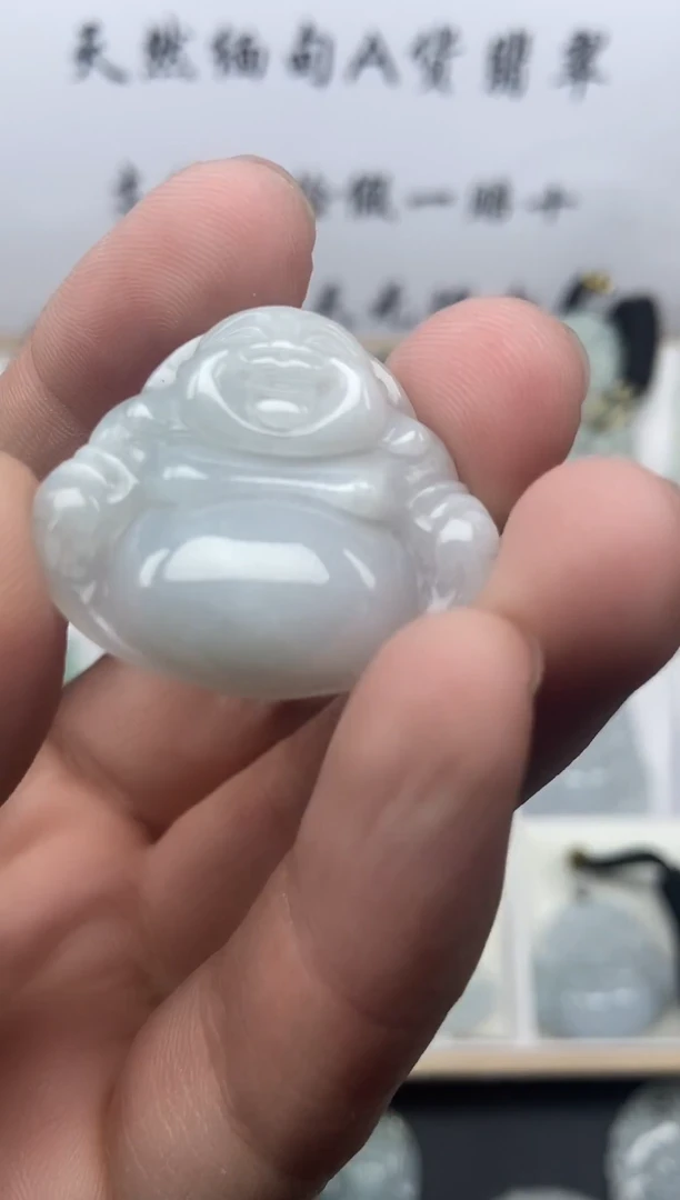 颈饰未镶嵌翡翠佛公