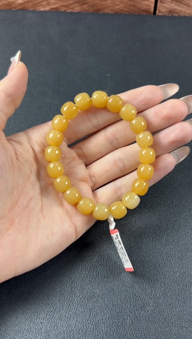 手串未镶嵌和田玉且末金山微色差卡10手串J