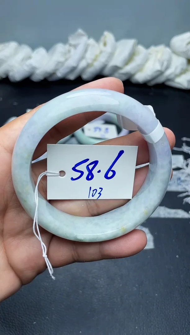未镶嵌手镯翡翠103