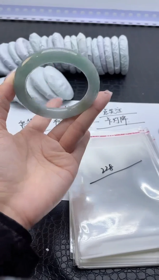 手镯所见即所得拍啥发啥228