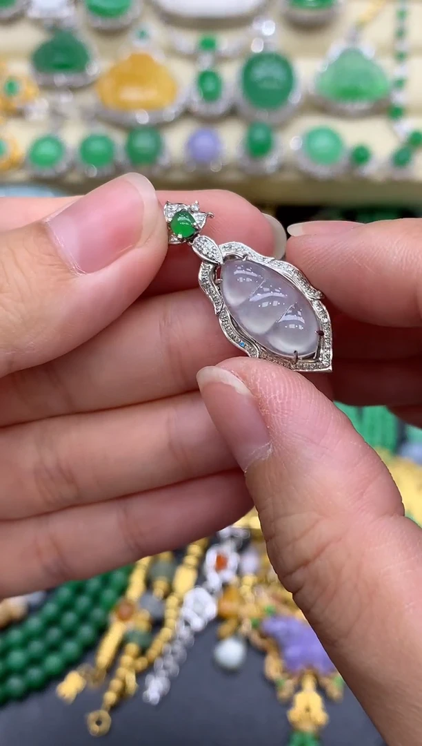 翡翠18K金镶嵌颈饰257-中国好珍宝