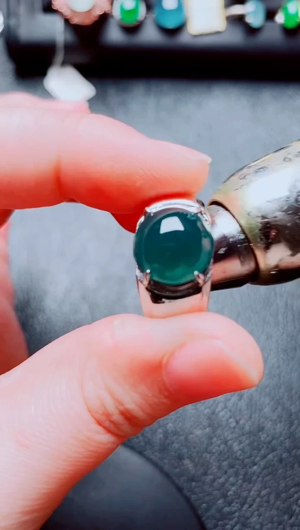 银S925镶嵌戒指翡翠1111