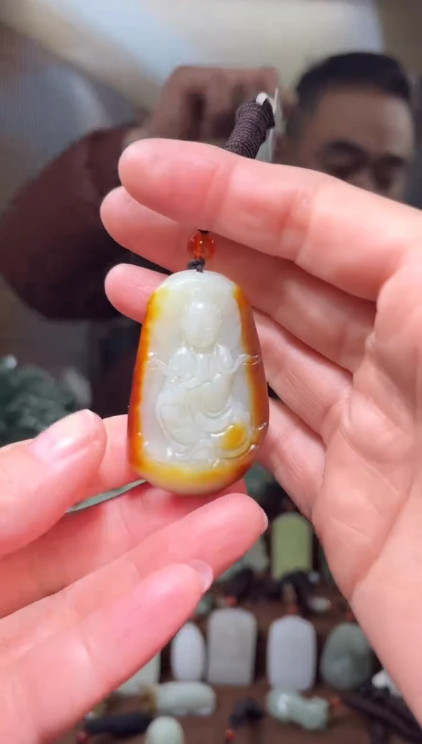 颈饰未镶嵌和田玉`