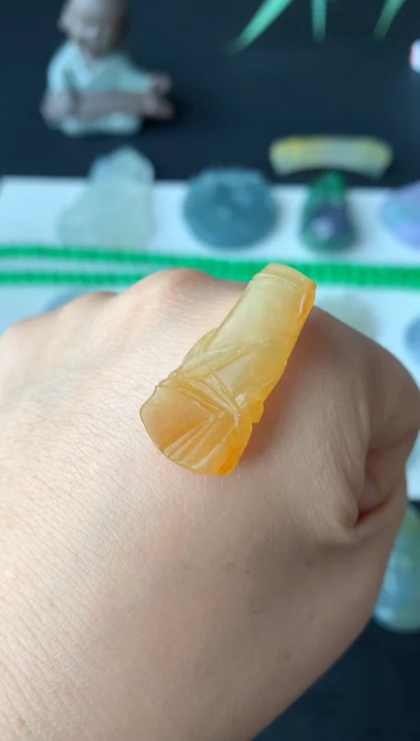 【闪购商品】定制翡翠未镶嵌0951374851