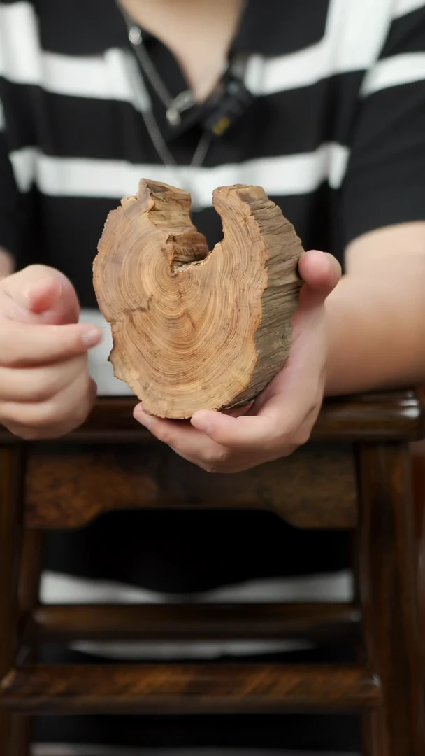 柏木（崖柏）337号陈化黑油料原木小墩子