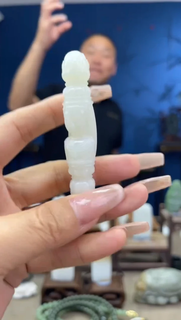 和田玉未镶嵌颈饰1