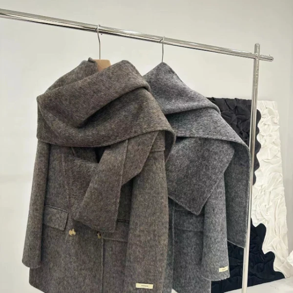 《与艺术有关》时尚宽松围巾排扣女士大衣