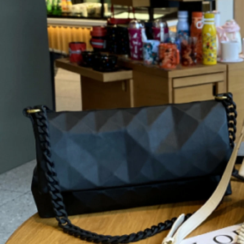 BSS-VAZSLVE/原创设计SS-FD53-黑色 秋冬新款轻奢小包