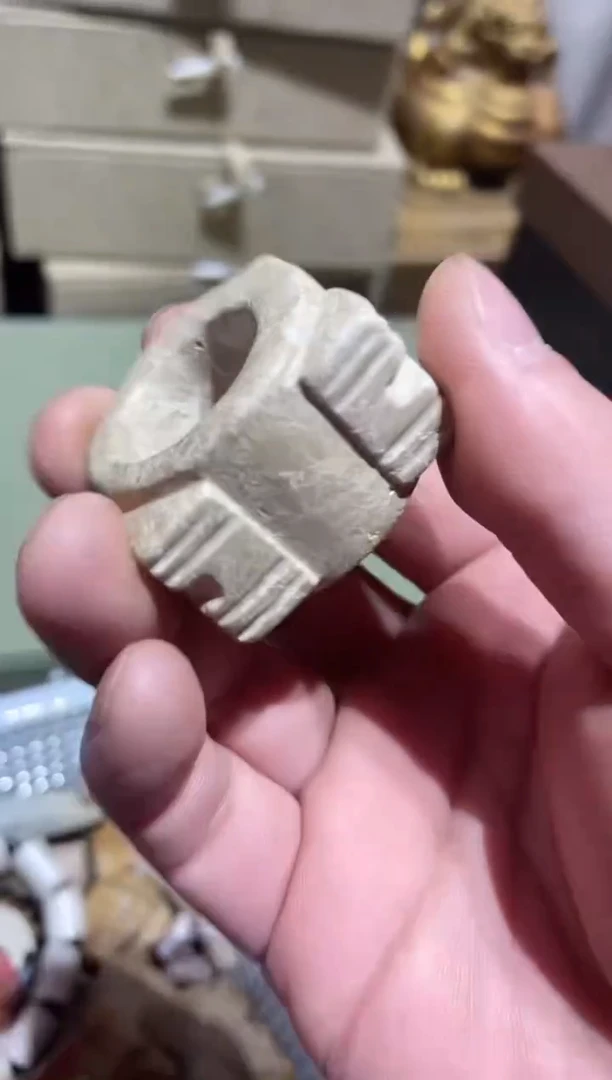 未镶嵌和田玉挂件1