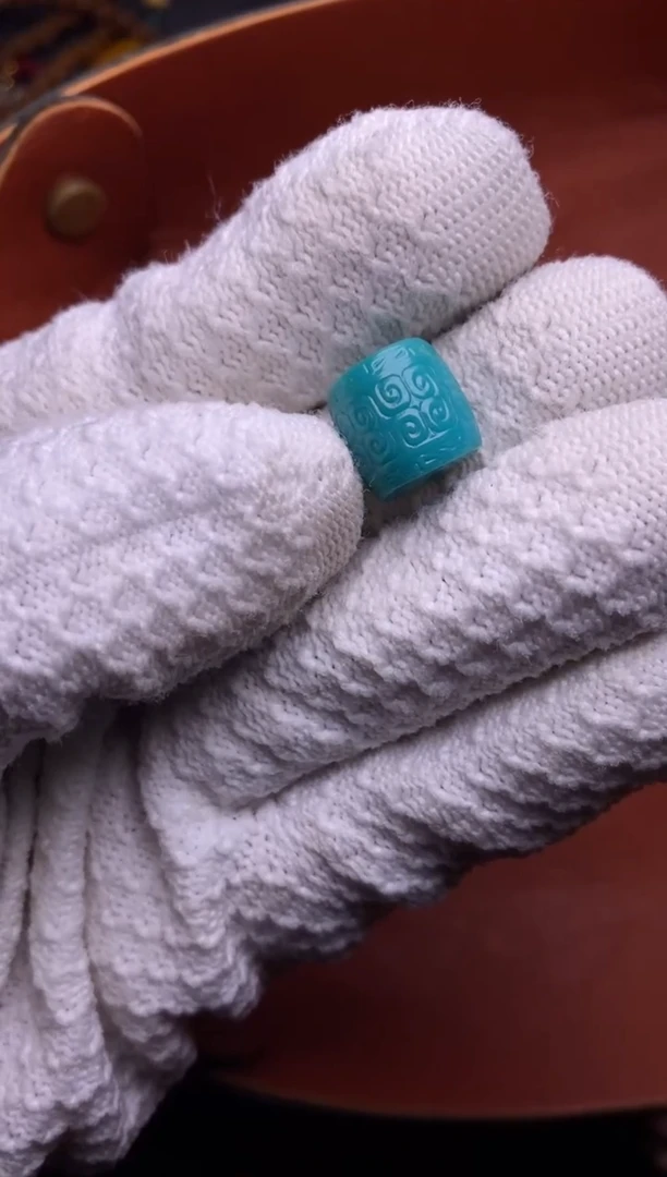 绿松石未镶嵌颈饰桶珠（12*12）