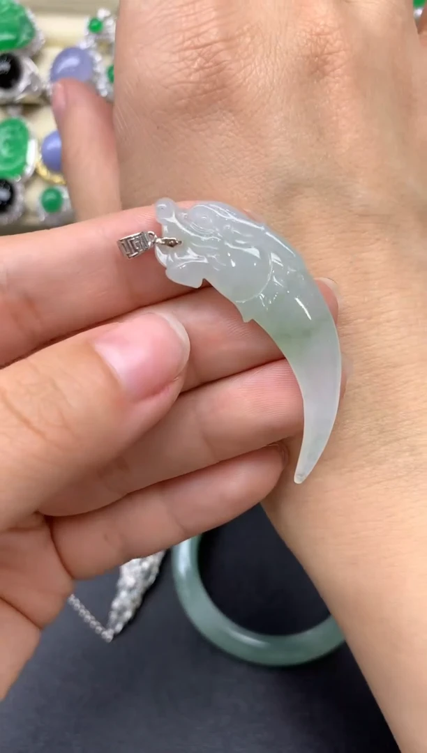 【闪购商品】翡翠颈饰18K金镶嵌135-中国好珍宝