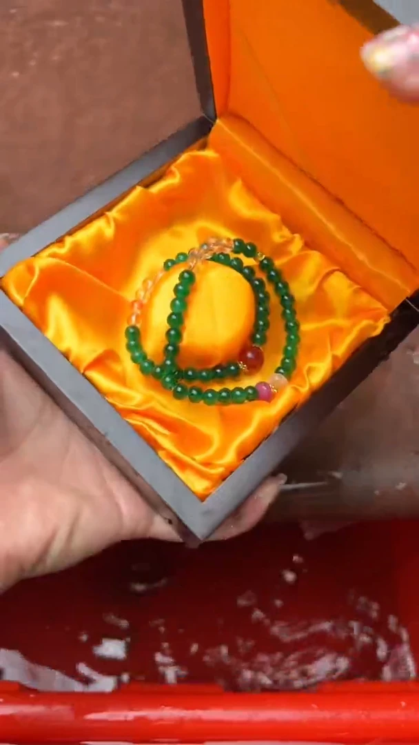 精选手串（无礼盒）