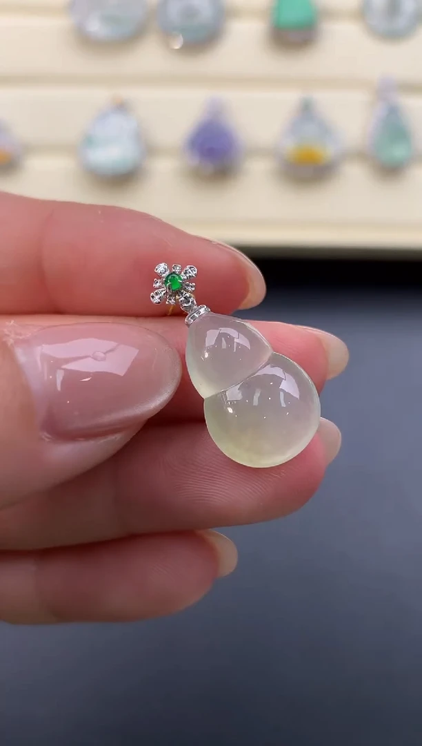 【闪购商品】翡翠颈饰18K金镶嵌D569