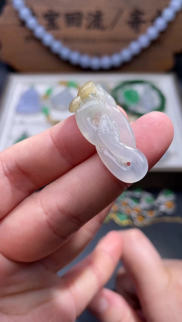 【闪购商品】翡翠颈饰未镶嵌21.........