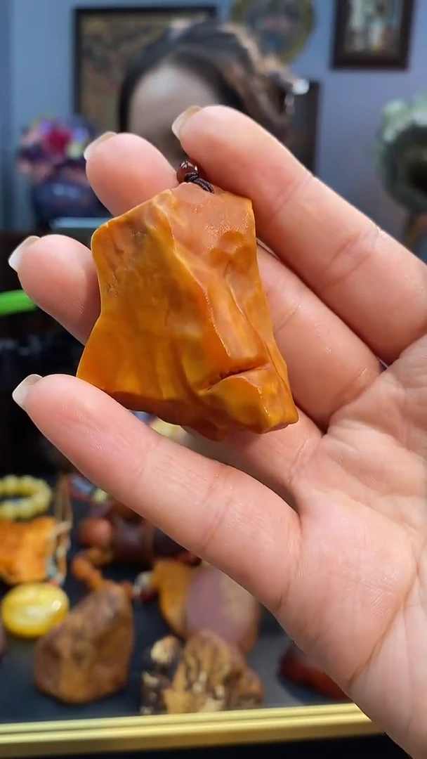 琥珀颈饰未镶嵌吊坠