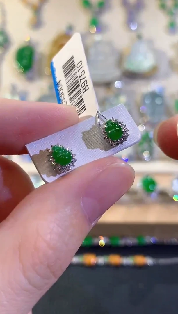 18K金镶嵌翡翠耳饰冬日珠宝多样性发货一件Q27