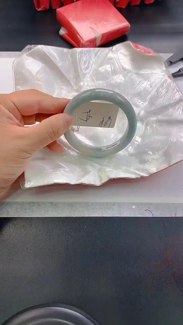 未镶嵌手镯翡翠69