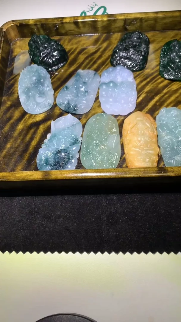 未镶嵌定制翡翠笑****~-毛货 不退不换-