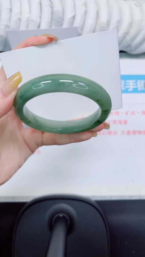 石英质玉手镯未镶嵌187