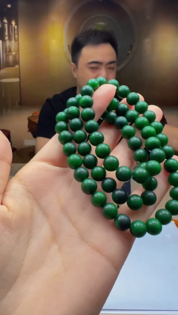 翡翠未镶嵌颈饰Y-2025-5-30-121